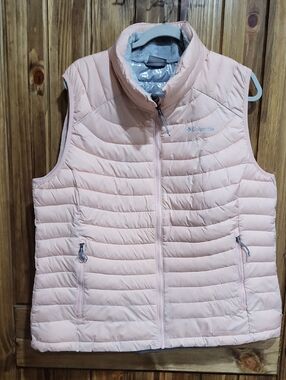 Columbia Women's Pink Quilted Packable Vest